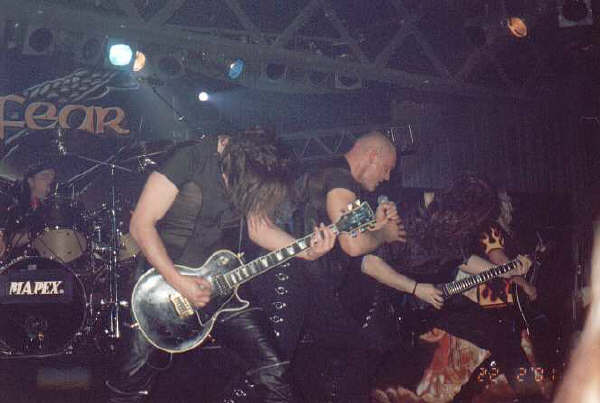 cool live pic from Barcelona 2001